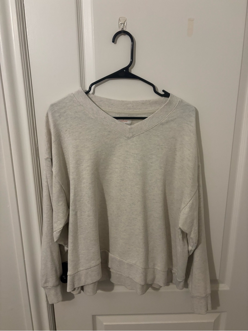 Colsie Cream Ribbed-Neck Pullover